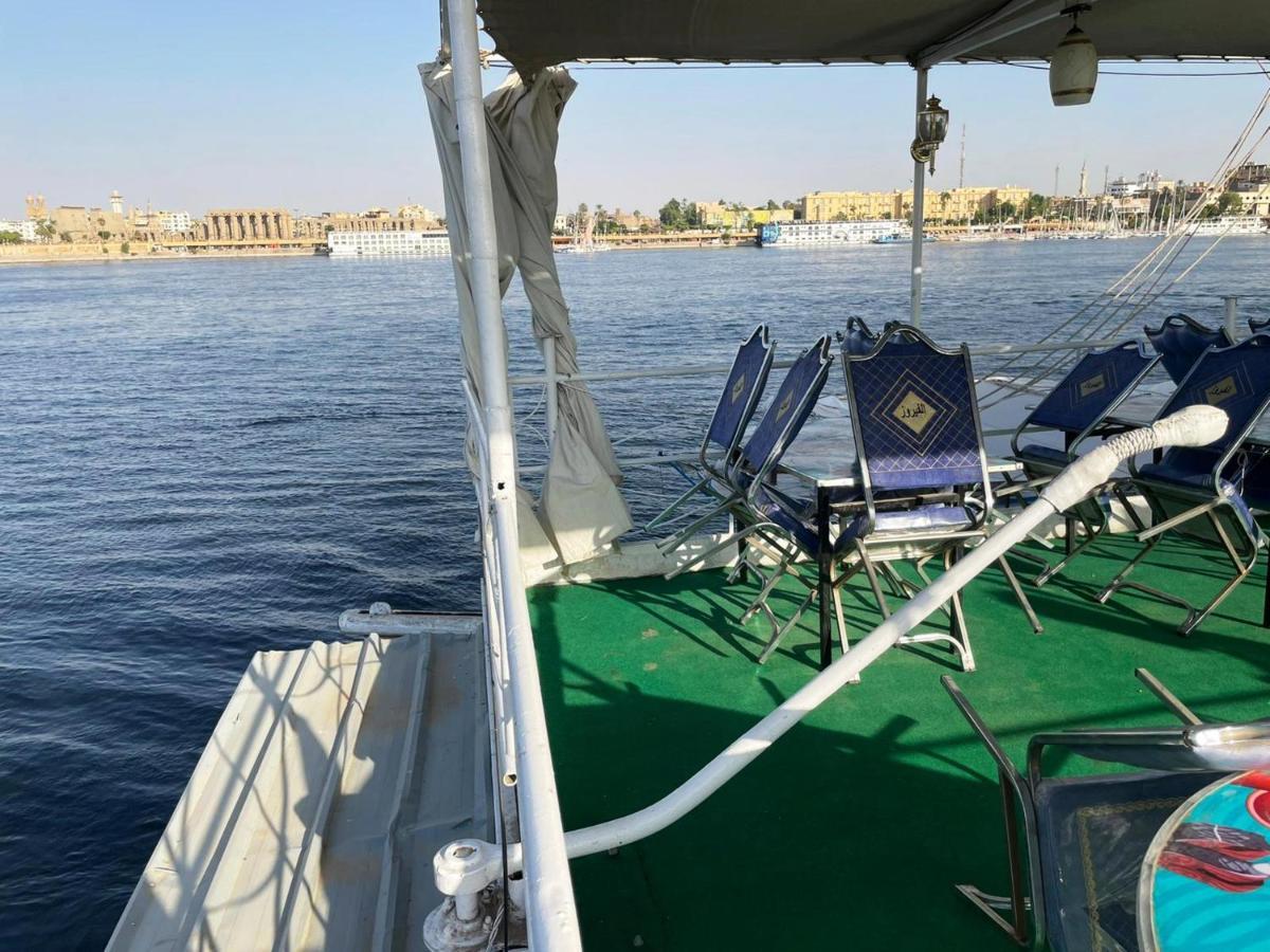 Floating Hotel- Happy Nile Boat Луксор Екстер'єр фото