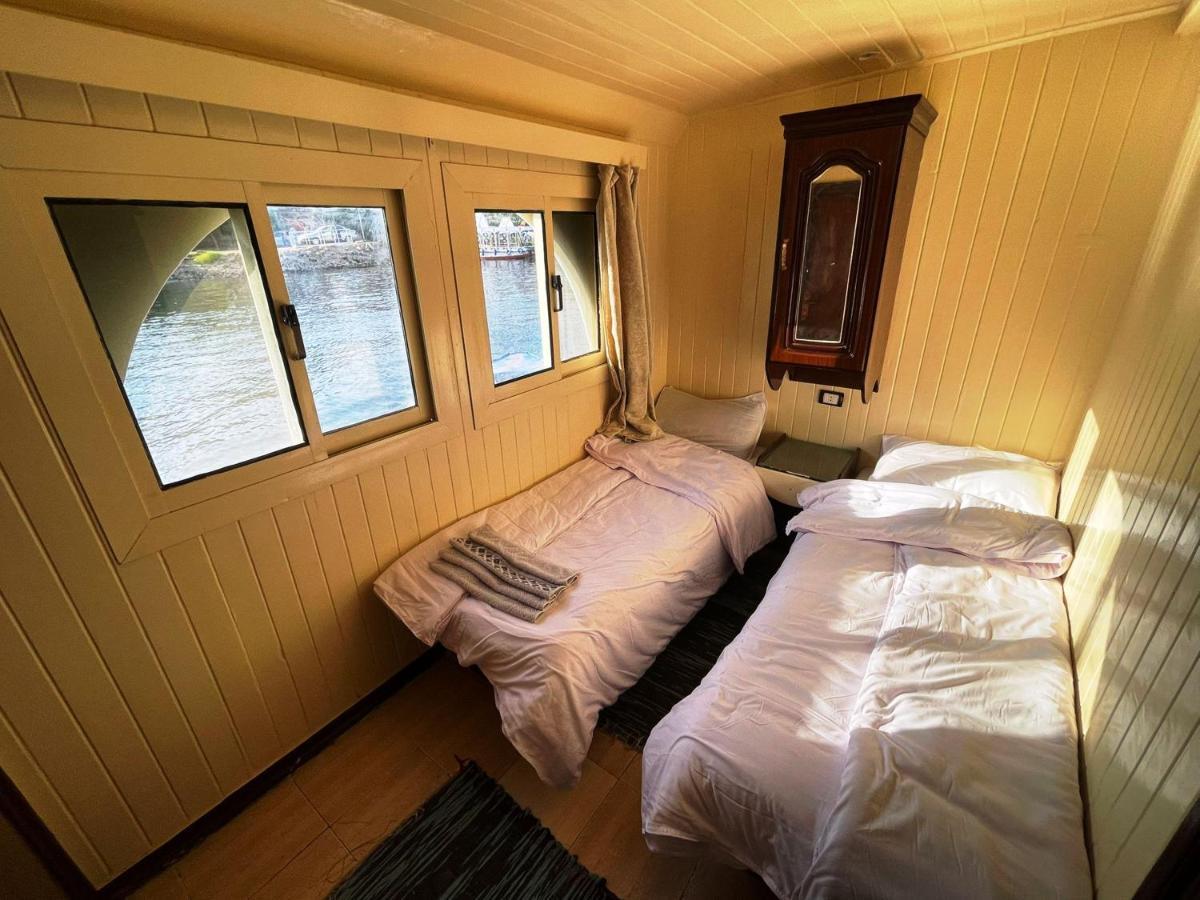Floating Hotel- Happy Nile Boat Луксор Екстер'єр фото
