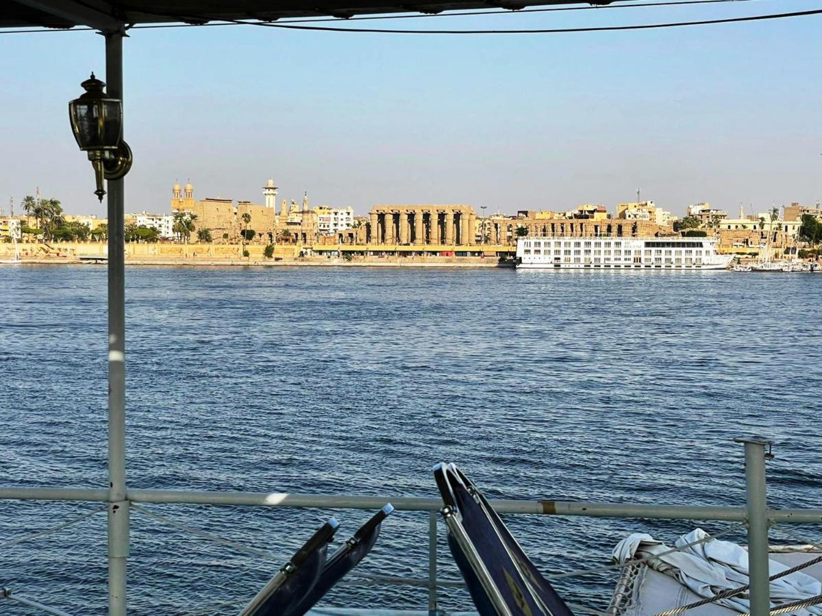 Floating Hotel- Happy Nile Boat Луксор Екстер'єр фото