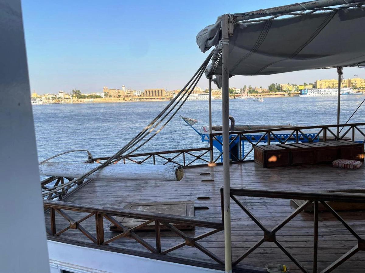 Floating Hotel- Happy Nile Boat Луксор Екстер'єр фото
