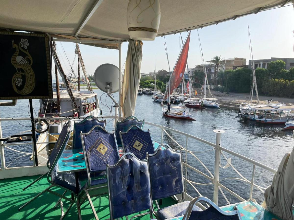 Floating Hotel- Happy Nile Boat Луксор Екстер'єр фото